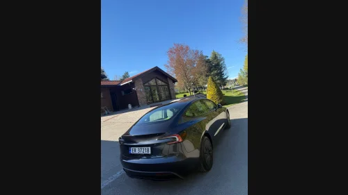 TESLA Model 3 RWD