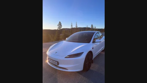 TESLA Model 3 RWD Premium, 283hk, To hjulsett