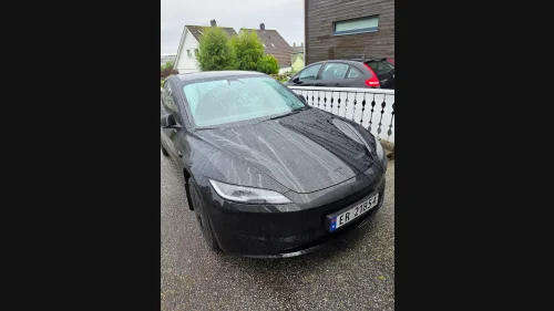 TESLA Model 3 RWD