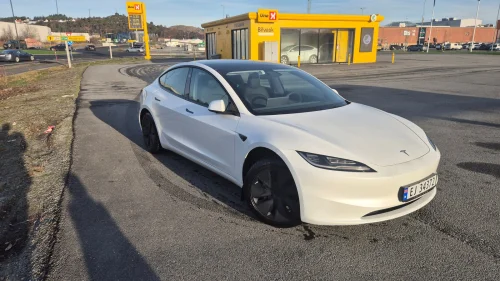 TESLA Model 3 RWD 283hk