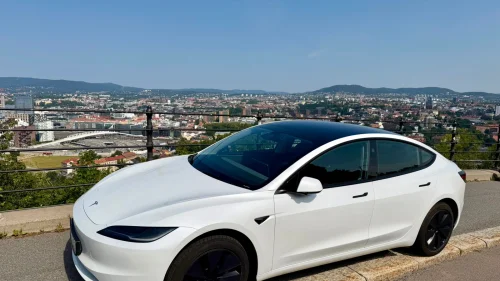 TESLA Model 3 LFP RWD Premium