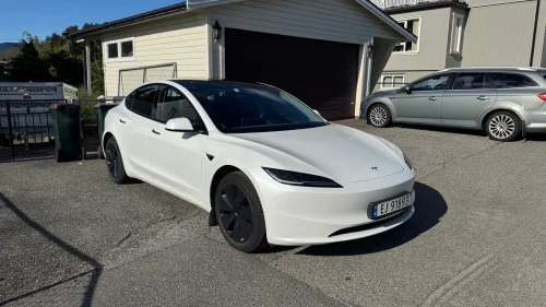 TESLA Model 3 RWD 283hk