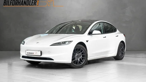 TESLA Model 3 SR Highland 513km S+V hjul