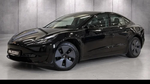 TESLA Model 3 SR ACC / Panorama / Lav km / Kamera / 1 eier++