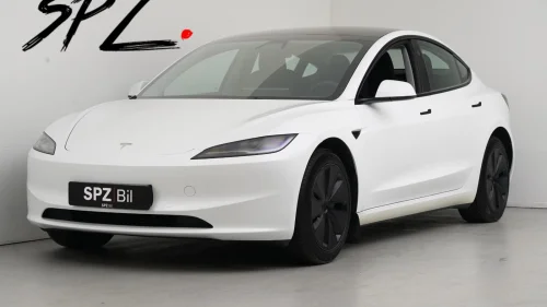 TESLA Model 3 RWD KROK ACC PANORAMA SKINN S+V HJUL NORSK BIL