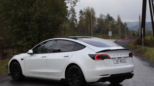 TESLA Model 3 RWD 283hk