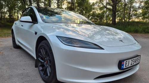 TESLA Model 3 RWD 283hk Pris kr. 5500.-
