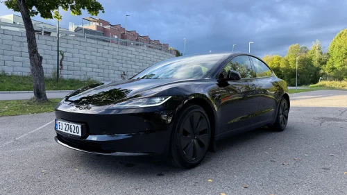 TESLA Model 3 Highland | RWD | SR | 513km WLTP | 1 eier | LAV KM