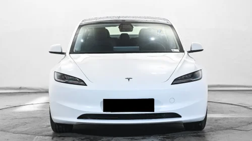 TESLA Model 3 SR+ Highland med tilhengerfeste