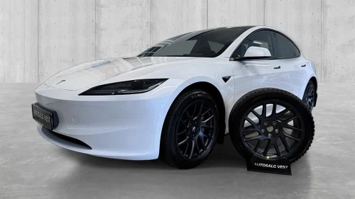 TESLA Model 3 513WLTP / 1 eier / RWD LR / BT / Navi / Krok / Photon