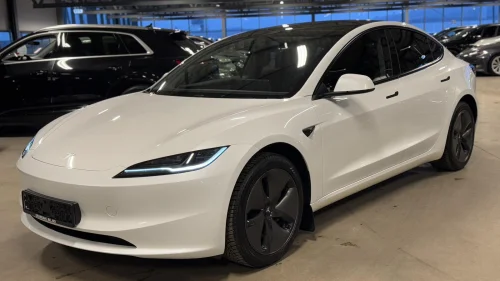 TESLA Model 3 SR Highland I WLTP 513KM I S+V HJUL I INNBYTTE!