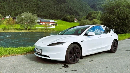 TESLA Model 3 Highland RWD SR