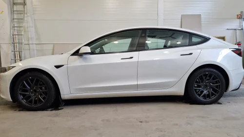 TESLA Model 3 Standard range