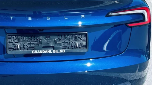 TESLA Model 3 SR Highland - Ventilerte Seter - Deep Blue Metallic