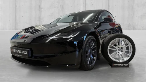 TESLA Model 3 RWD SR 520WLTP Highland/Navi/App/Pano/ACC/1 eier
