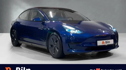 TESLA Model 3 SR 490km WLTP /Skinn/Autopilot/Varmepumpe/Panorama/LED