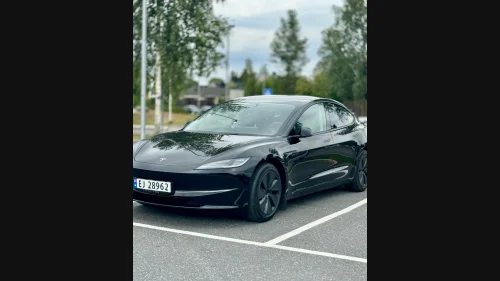TESLA Model 3 RWD 283hk (s+v.dekk/h.feste/allværsmatter)
