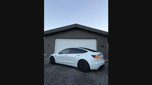 TESLA Model 3 RWD