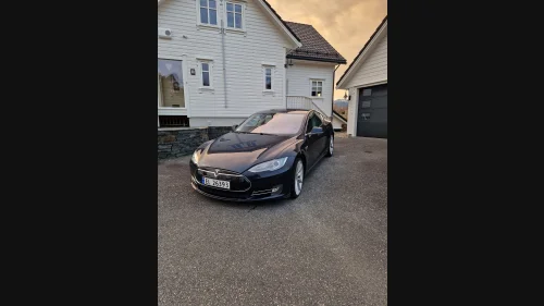 TESLA MOTORS MODEL S 85 - Overhalt batteri - GRATIS LADING