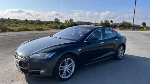 TESLA MOTORS MODEL S 85