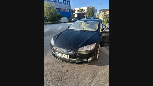 TESLA MOTORS MODEL S 85