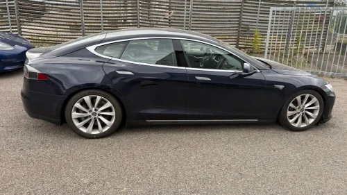 TESLA MOTORS MODEL S 85 / GRATIS LADING / EU-OK 6-2027