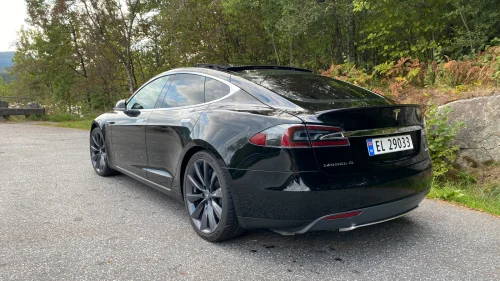 TESLA MOTORS MODEL S Performance