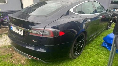 TESLA MOTORS MODEL S Performance