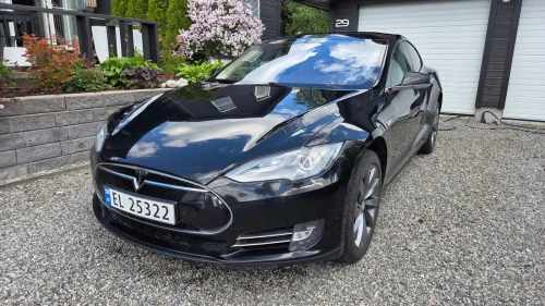 TESLA MOTORS MODEL S Performance
