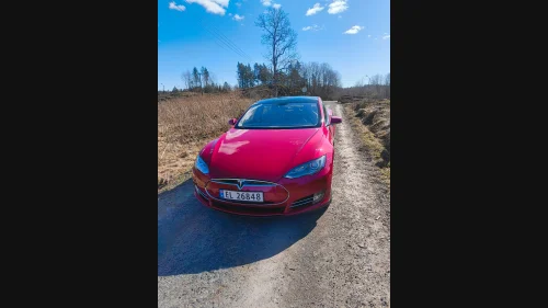 TESLA MOTORS MODEL S 85