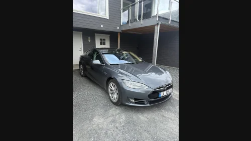 TESLA MOTORS MODEL S 85