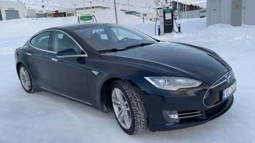 TESLA MOTORS MODEL S 85