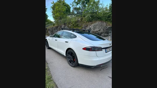 TESLA MOTORS MODEL S 85/EU-G 2027/GRATIS LADING/VINTERPAK/PANOR/HI-FI/TECH-P