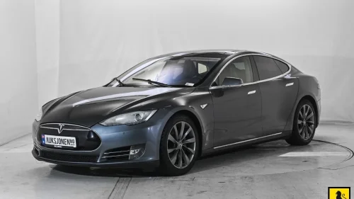 TESLA MOTORS MODEL S 85 LUFT CRUISE CCS PREMIUM LYD VINTERPAKKE PANO