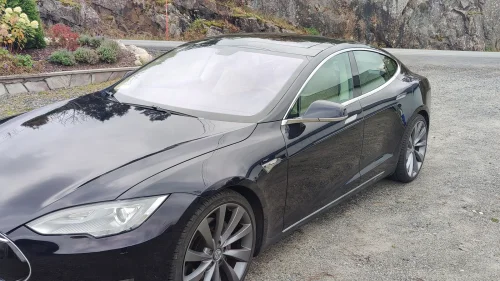 TESLA MOTORS MODEL S 90 Gratis lading