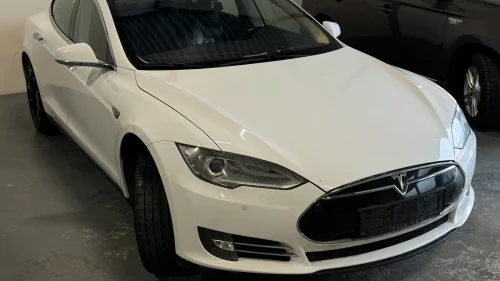 TESLA MOTORS MODEL S l S 85 | Skinn | Luftfj.