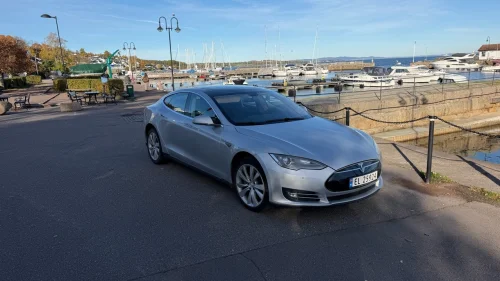 TESLA MOTORS MODEL S 85