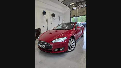 TESLA MOTORS MODEL S 85D Performance