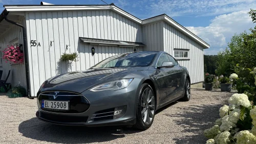 TESLA MOTORS MODEL S Performance 85+