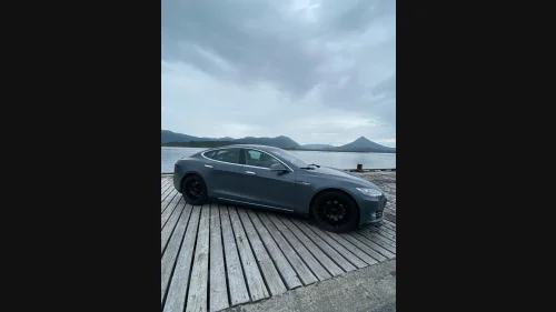 TESLA MOTORS MODEL S Performance P85
