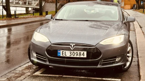 TESLA MOTORS MODEL S Performance P85+