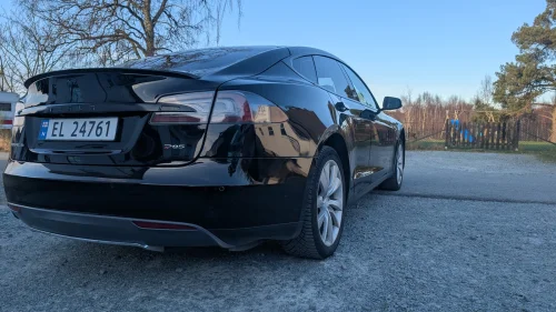 TESLA MOTORS MODEL S Performance