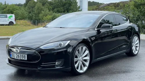 TESLA MOTORS MODEL S MODEL S 85+ Performance GRATIS LADING