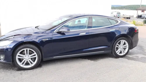 TESLA MOTORS MODEL S 85