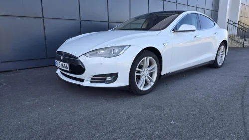 TESLA MOTORS MODEL S P85+/LUFT/4G/CCS/HIFI/PREMIUM/GRATIS LADING++