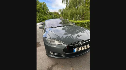 TESLA MOTORS MODEL S 85
