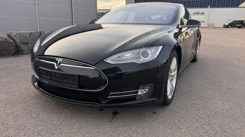 TESLA MOTORS MODEL S 85/CCS/PREMIUM LYD/LAV KM/EU-28