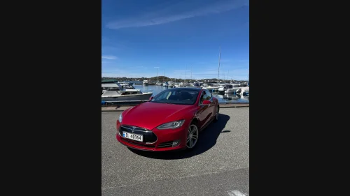 TESLA MOTORS MODEL S 85
