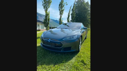 TESLA MOTORS MODEL S 85