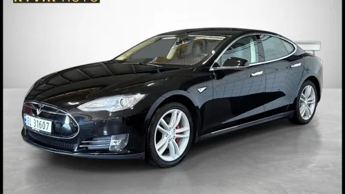 TESLA MOTORS MODEL S Elbil Velholdt Lavkm Norsk Garanti +++